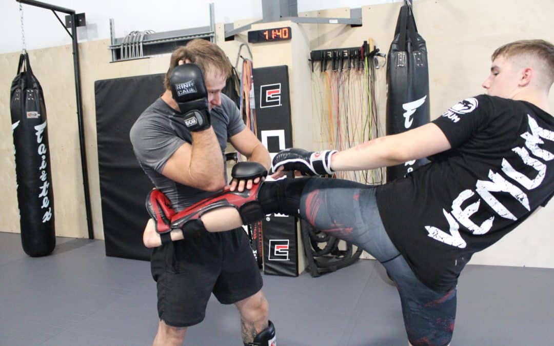 Teen Kickboxing (Dutch Drilling)